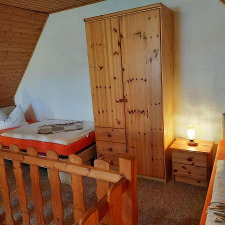 Leuchtturmblick - Ferienwohnung Fuer Die Familie In Grieben Insel Hiddensee Eksteriør billede